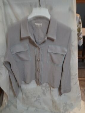 Mystree Light Gray Textured Button-Up Cropped Jacket With Teal Details